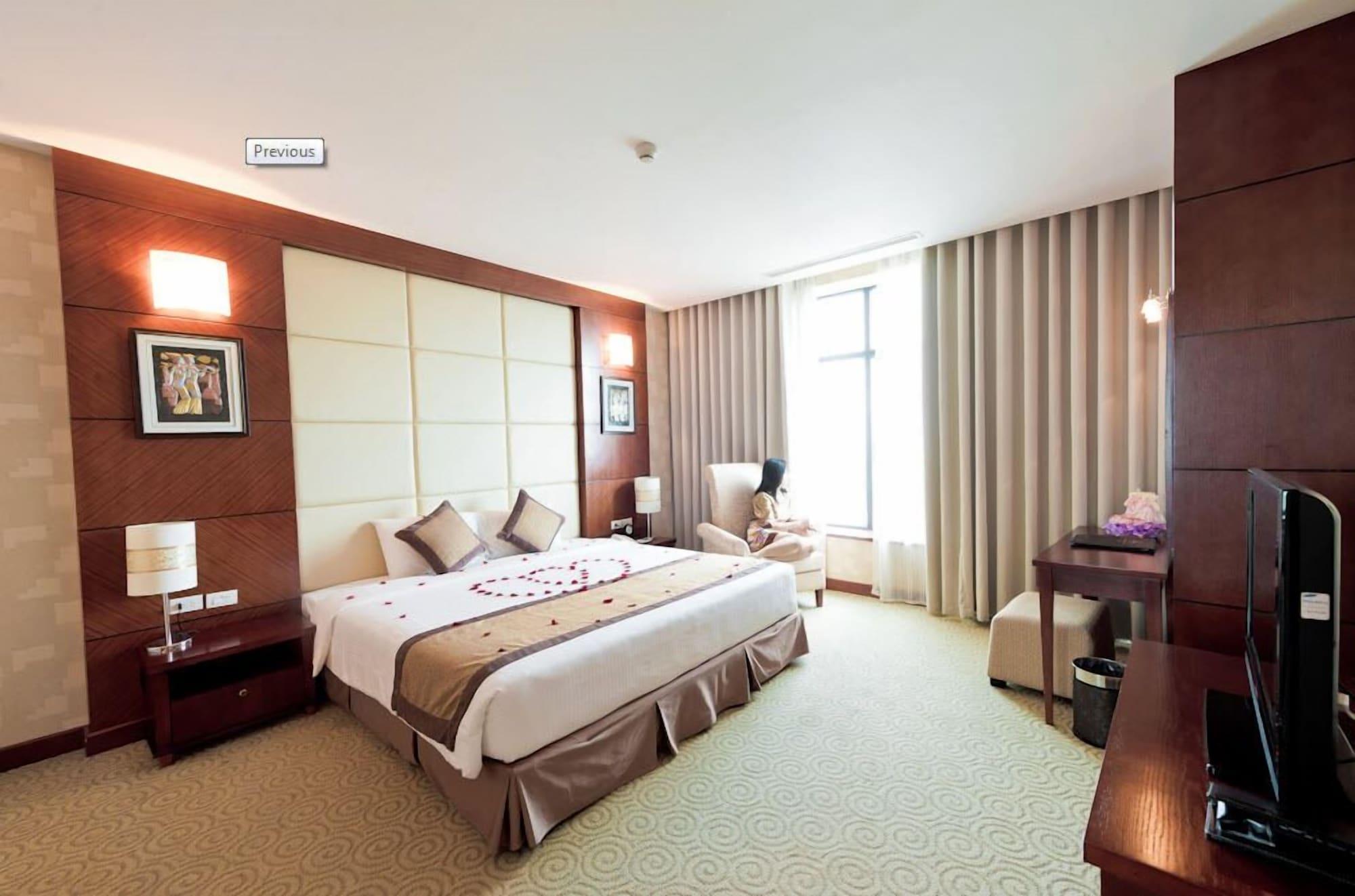 Muong Thanh Grand Hanoi Hotel Bagian luar foto