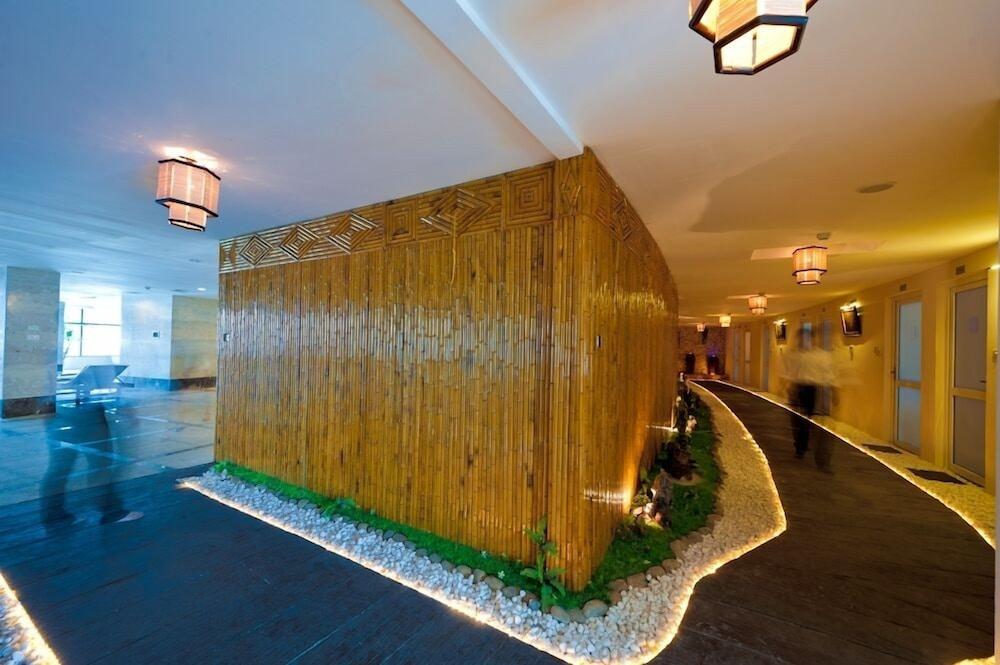 Muong Thanh Grand Hanoi Hotel Bagian luar foto