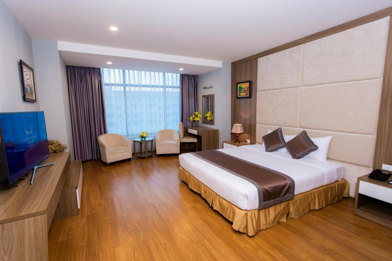 Muong Thanh Grand Hanoi Hotel Bagian luar foto