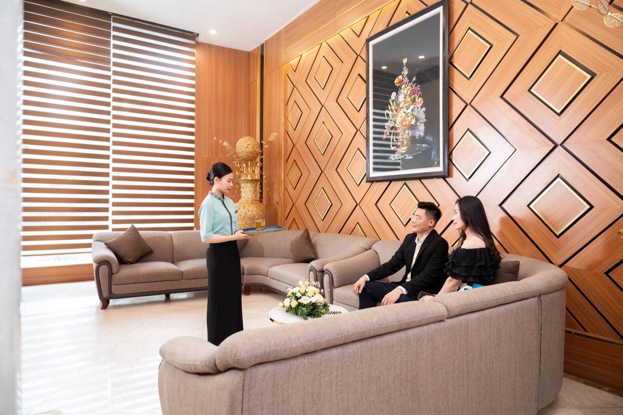 Muong Thanh Grand Hanoi Hotel Bagian luar foto