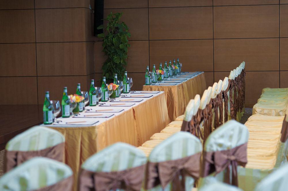 Muong Thanh Grand Hanoi Hotel Bagian luar foto